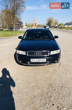 Седан Audi A4 2001 в Полонном