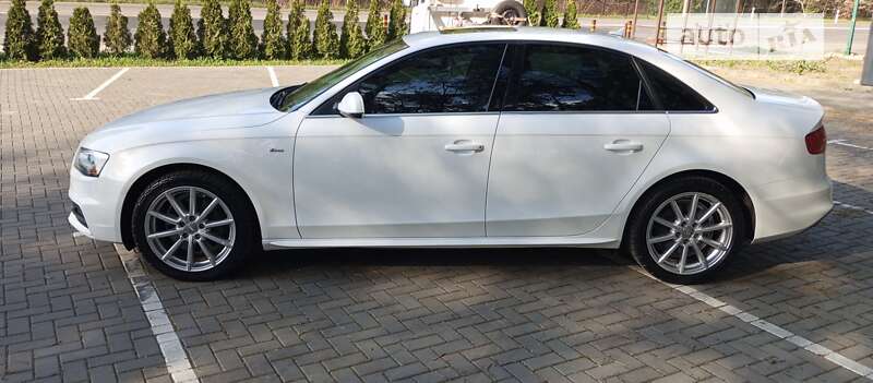 Седан Audi A4 2016 в Луцьку