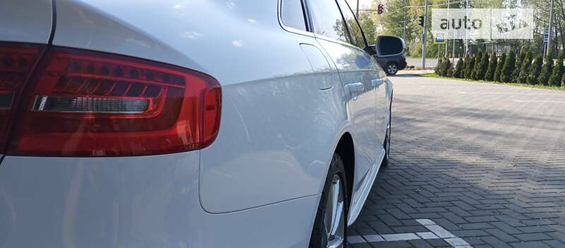 Седан Audi A4 2016 в Луцьку