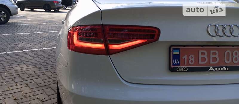 Седан Audi A4 2016 в Луцьку