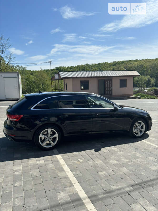 Универсал Audi A4 2019 в Ужгороде