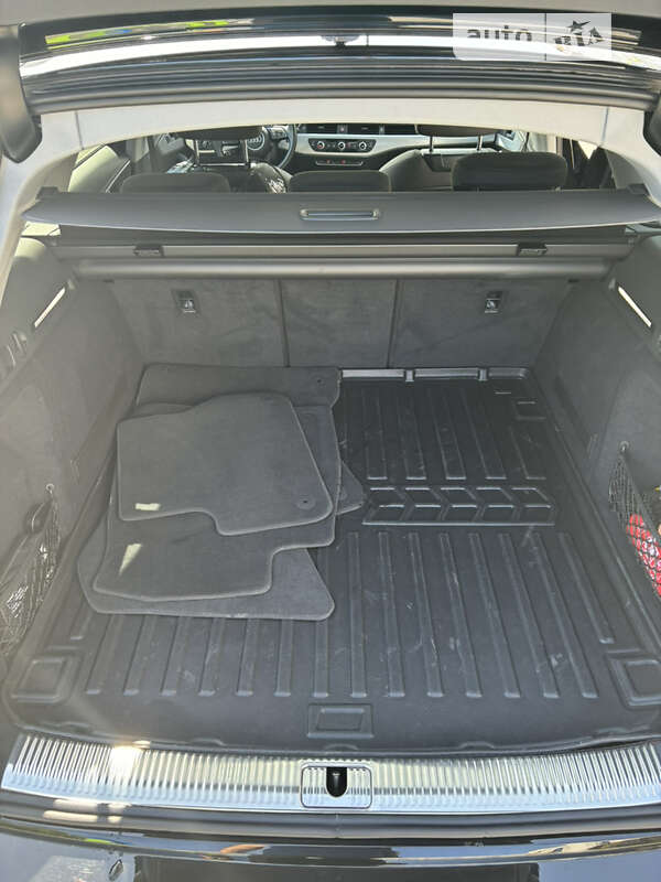 Универсал Audi A4 2019 в Ужгороде