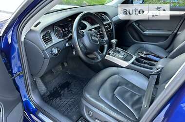 Седан Audi A4 2012 в Виннице