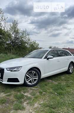 Универсал Audi A4 2016 в Львове