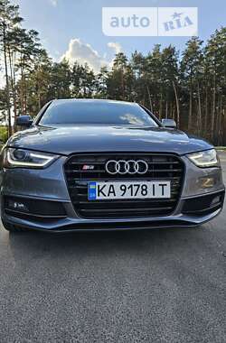 Седан Audi A4 2015 в Ірпені