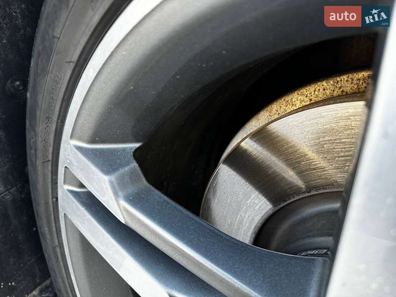 Седан Audi A4 2016 в Івано-Франківську