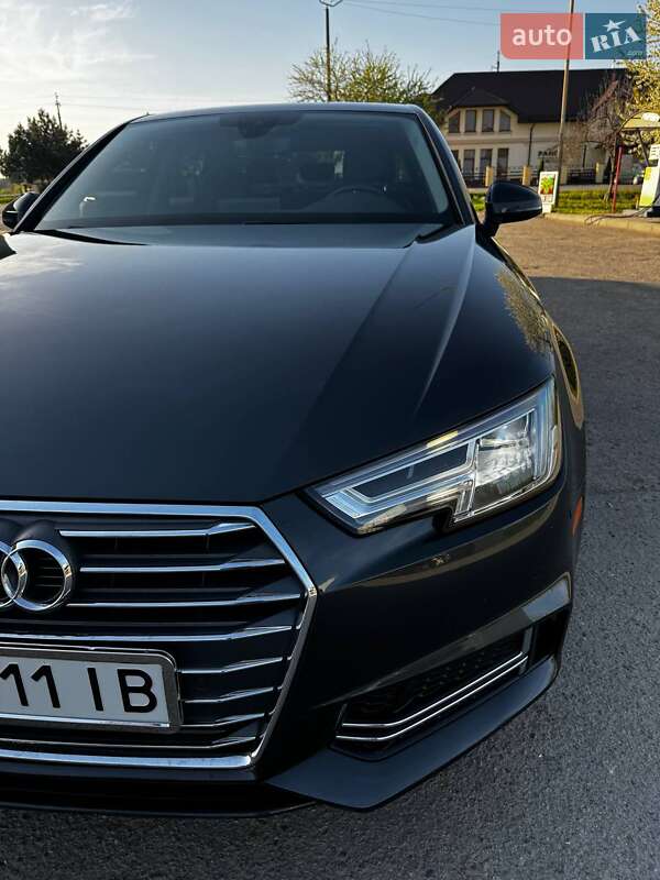 Седан Audi A4 2016 в Івано-Франківську