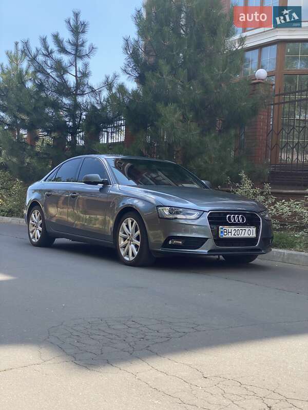 Audi A4 2012 Audi A4 2012