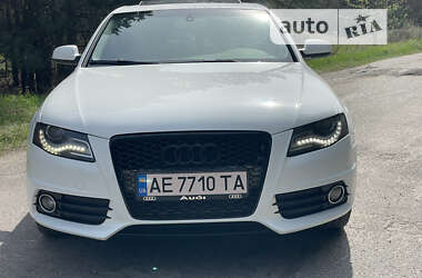 Седан Audi A4 2011 в Кременчуці