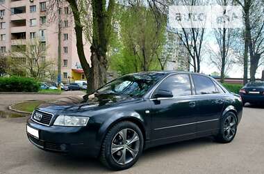 Седан Audi A4 2004 в Києві