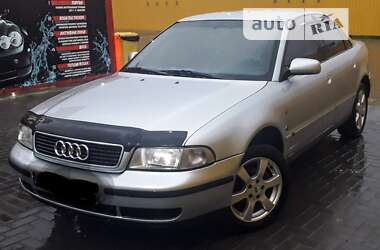 Седан Audi A4 1997 в Шепетовке