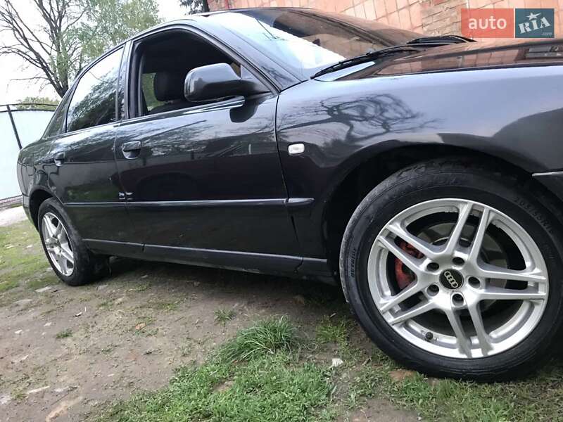 Седан Audi A4 1999 в Житомире