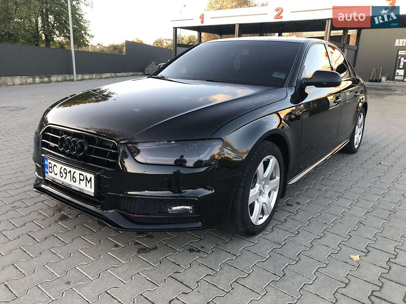 Седан Audi A4 2014 в Львове