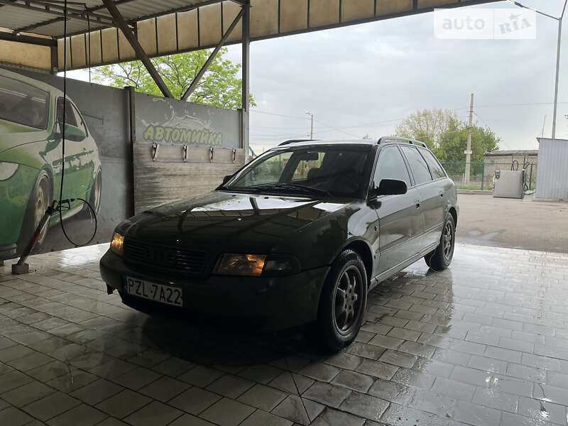 Универсал Audi A4 1998 в Дружковке