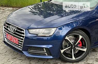 Седан Audi A4 2016 в Стрию