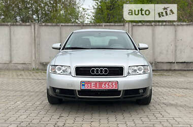 Седан Audi A4 2003 в Сарнах