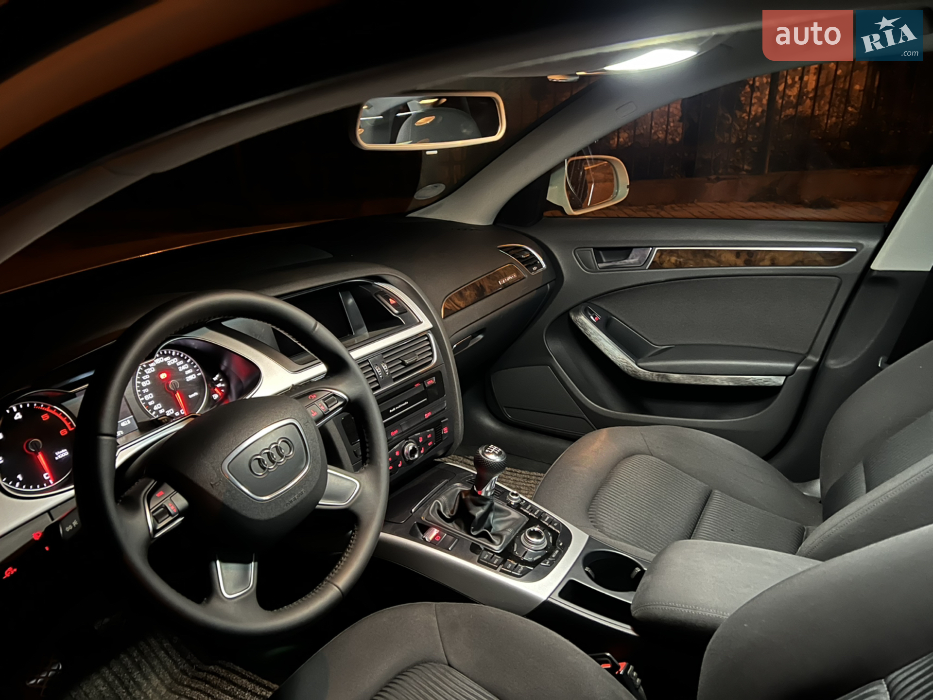 2015 Audi A4 - мініатюра 79