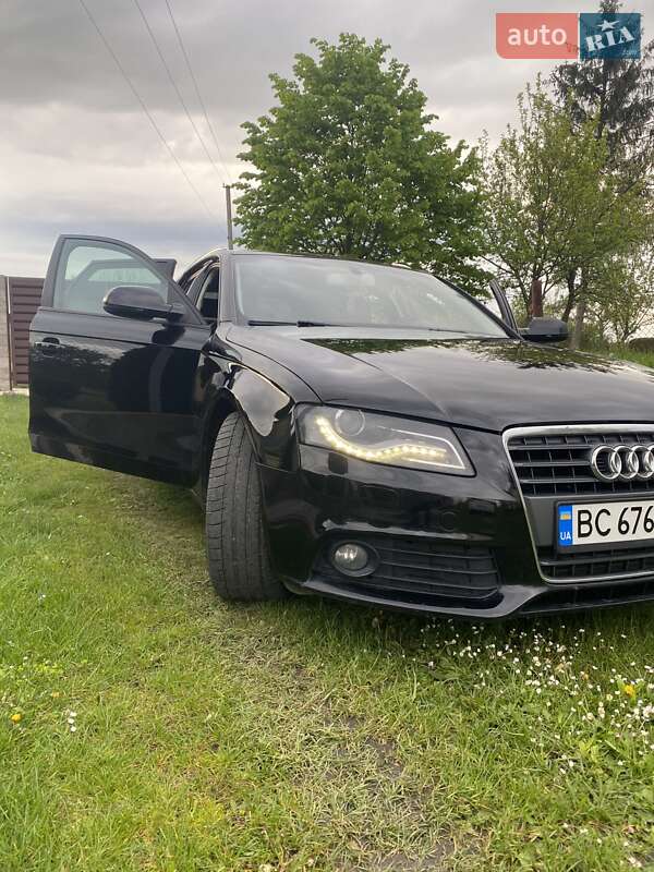 Универсал Audi A4 2011 в Стрые