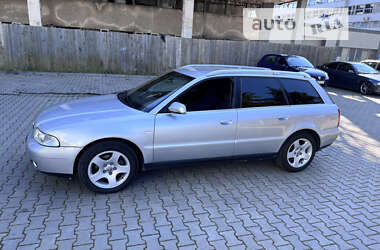 Універсал Audi A4 1999 в Чернівцях