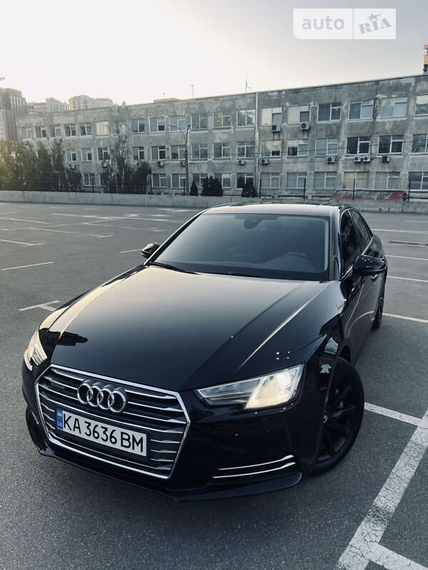 Седан Audi A4 2016 в Киеве