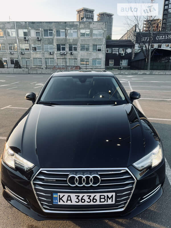 Седан Audi A4 2016 в Киеве