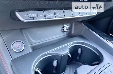 Седан Audi A4 2018 в Рівному