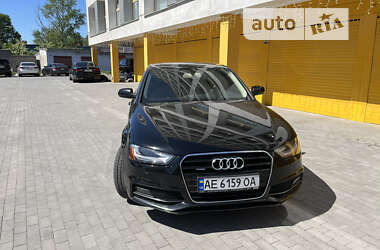 Седан Audi A4 2014 в Днепре