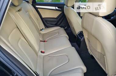 Седан Audi A4 2013 в Стрию