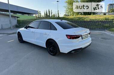 Седан Audi A4 2021 в Киеве