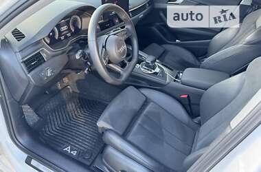 Седан Audi A4 2021 в Киеве