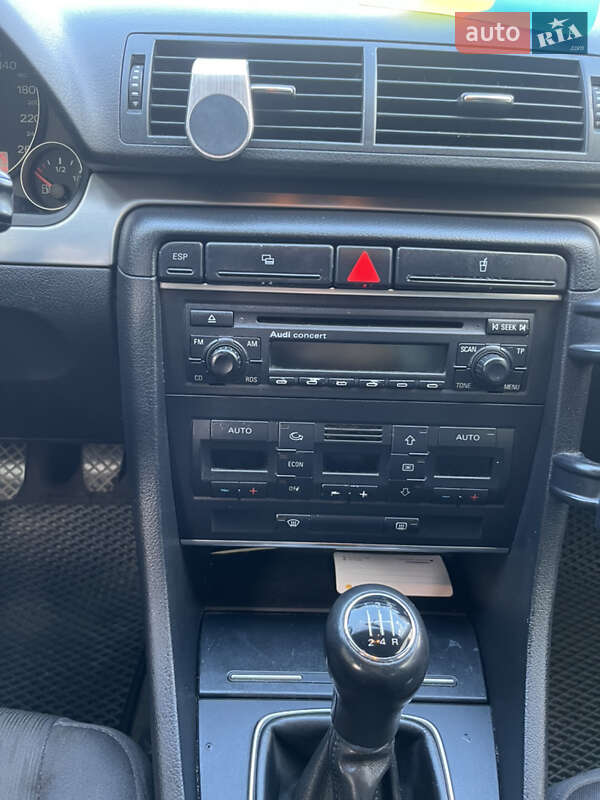 Універсал Audi A4 2005 в Нововолинську