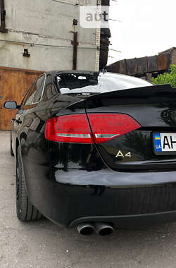 Седан Audi A4 2012 в Покровську