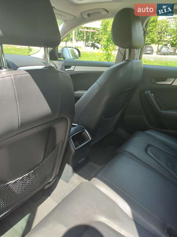Седан Audi A4 2013 в Кропивницком