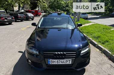 Седан Audi A4 2010 в Одессе