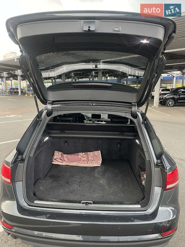 Универсал Audi A4 2018 в Киеве