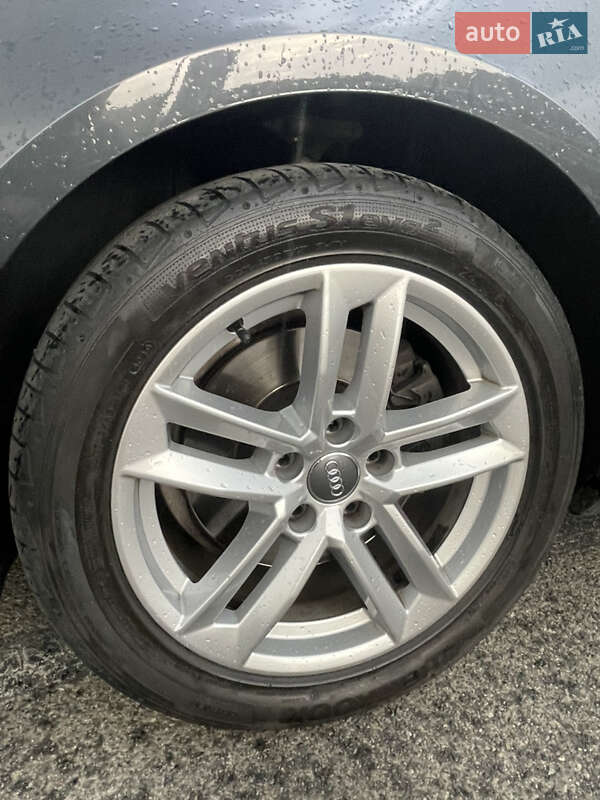 Универсал Audi A4 2018 в Киеве