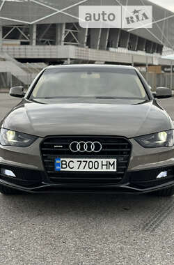 Седан Audi A4 2013 в Львове