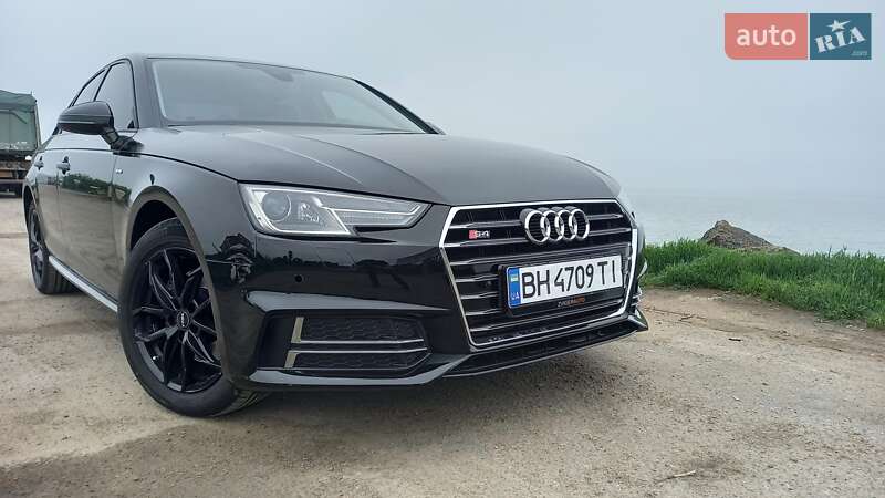 Седан Audi A4 2018 в Одессе
