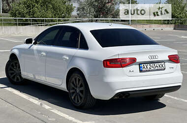 Седан Audi A4 2012 в Києві