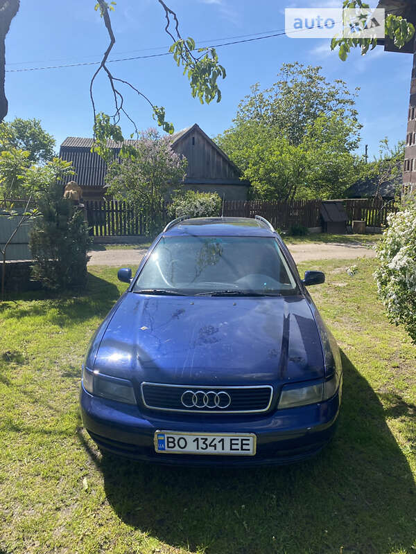 Універсал Audi A4 1998 в Сарнах