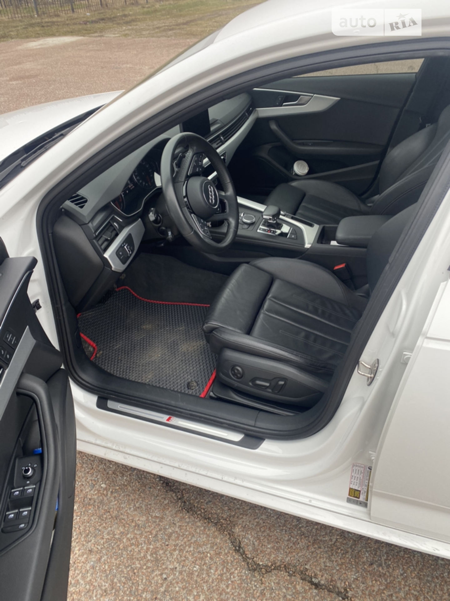 2017 Audi A4 - мініатюра 12