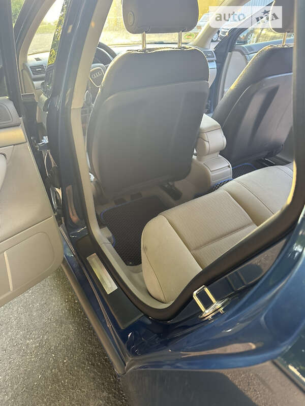 Седан Audi A4 2005 в Харькове