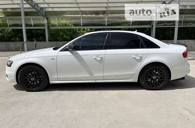 Седан Audi A4 2014 в Киеве