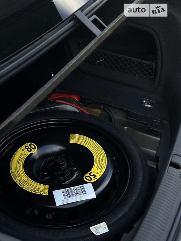 Седан Audi A4 2021 в Луцьку