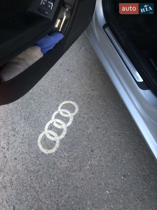 Седан Audi A4 2013 в Харькове