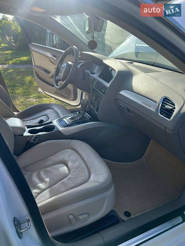 Седан Audi A4 2008 в Ратным
