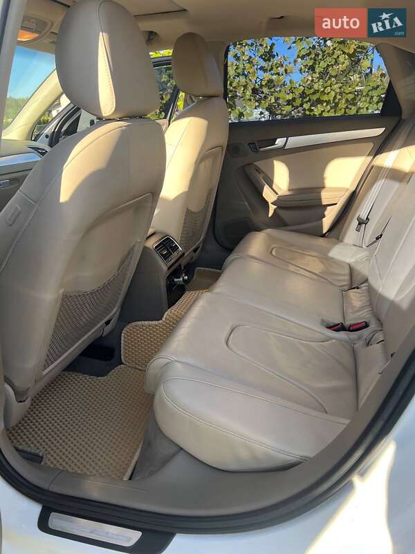 Седан Audi A4 2008 в Ратным