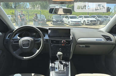 Седан Audi A4 2010 в Стрые