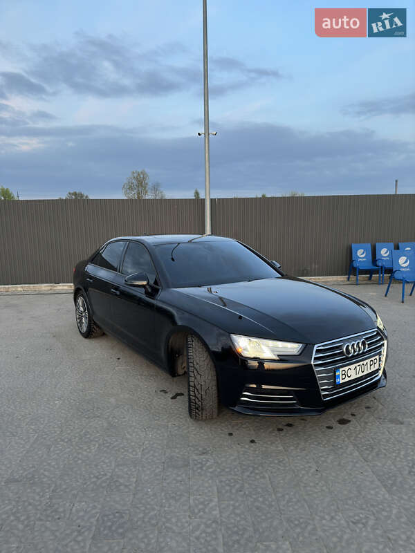 Седан Audi A4 2017 в Львове