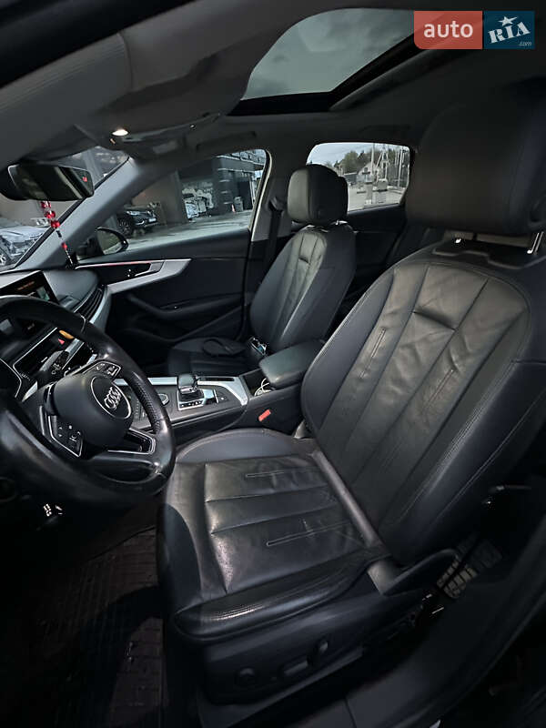 Седан Audi A4 2017 в Львове